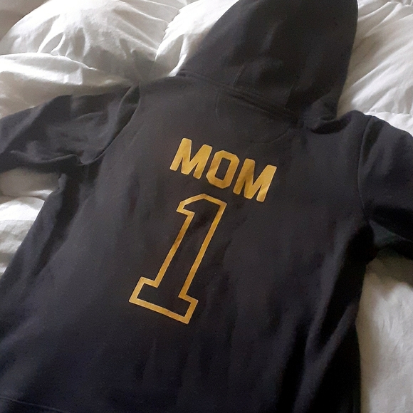 Fanatics #1 Mom Bruins Hoodie - Picture 4 of 4